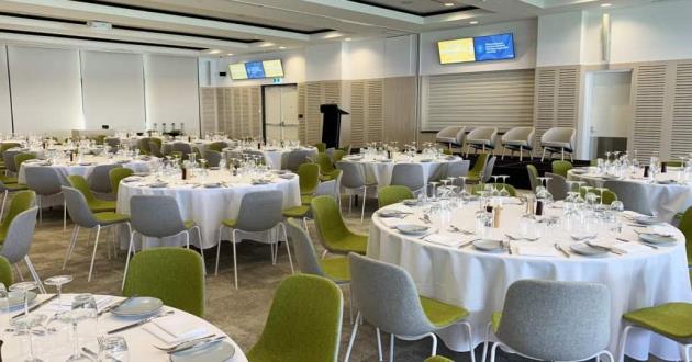 The Stunning Cumberland Lounge