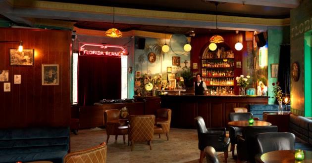 The Lounge - Level 1