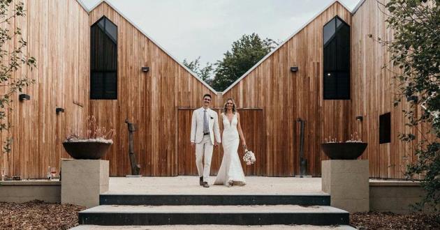 The Woodhouse (Wedding)