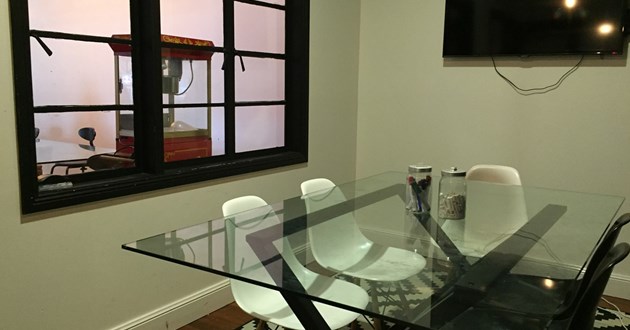 6 Person Meeting Room in Manly (Whiteboard)
