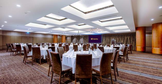 Oaks Room