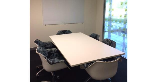 6 Seater Meeting Room in Hamilton