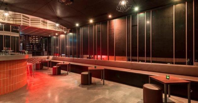 Lounge Bar