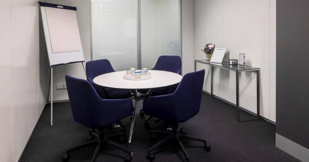 Henty | 4 Person Meeting Room