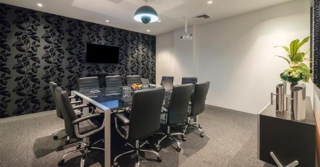 10 person executive boardroom located in Teneriffe business hub