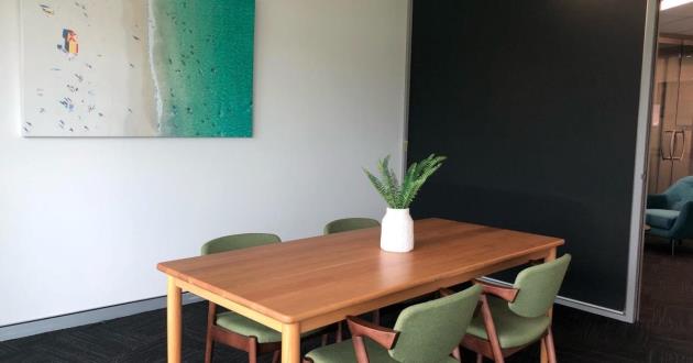 4 person boardrooms located in Robina Qld