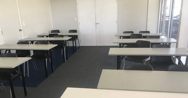 Light-filled Room for 16