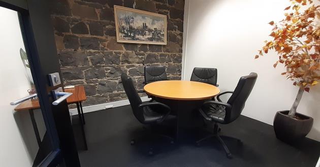 Maple Leaf - 4 Person Meeting Room - Southern Cross