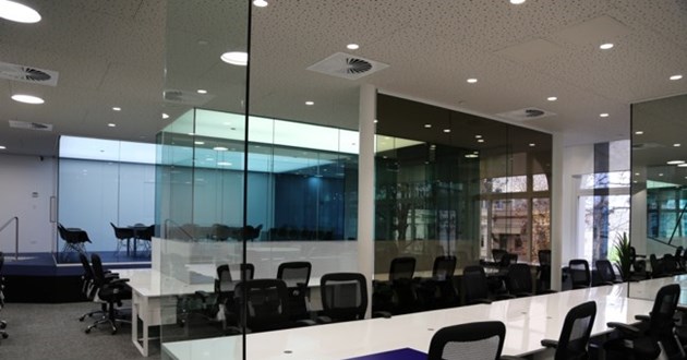 Permanet Desk