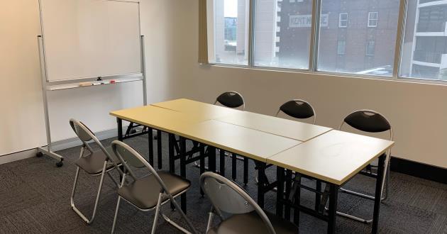 6-8 Person Meeting Room next to Town Hall Station