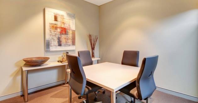 4 Person Meeting Room in Crows Nest