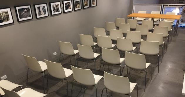 30 Person Mezzanine Seminar Space
