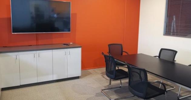 Bold 8-person meeting space in Richmond/Cremorne (Gene Kranz Room)