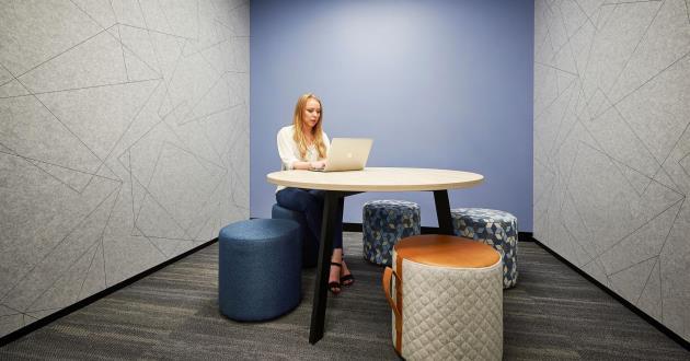 5 Pax Meeting Room