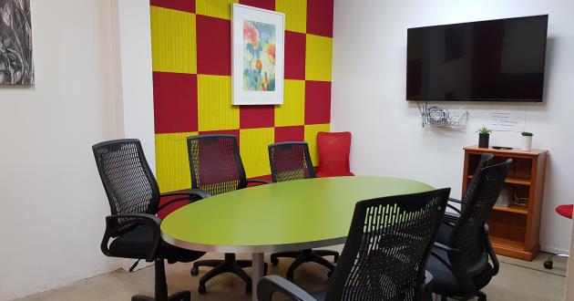 8 Person Meeting Room in St. Leonards