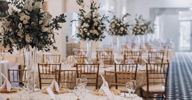 An Elegant and Romantic Soft mood-Lighting Reception Space