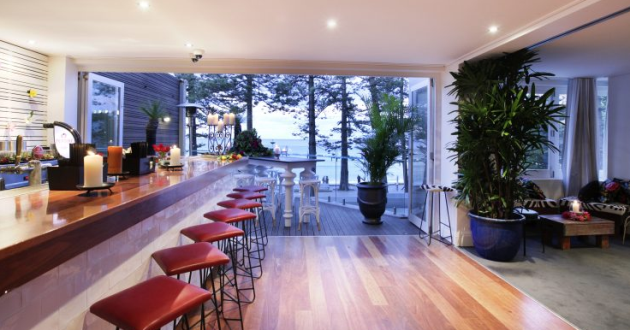 Hamptons Style Beach Bar