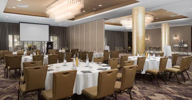 Podium Room 2