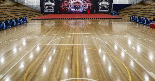 Show Court